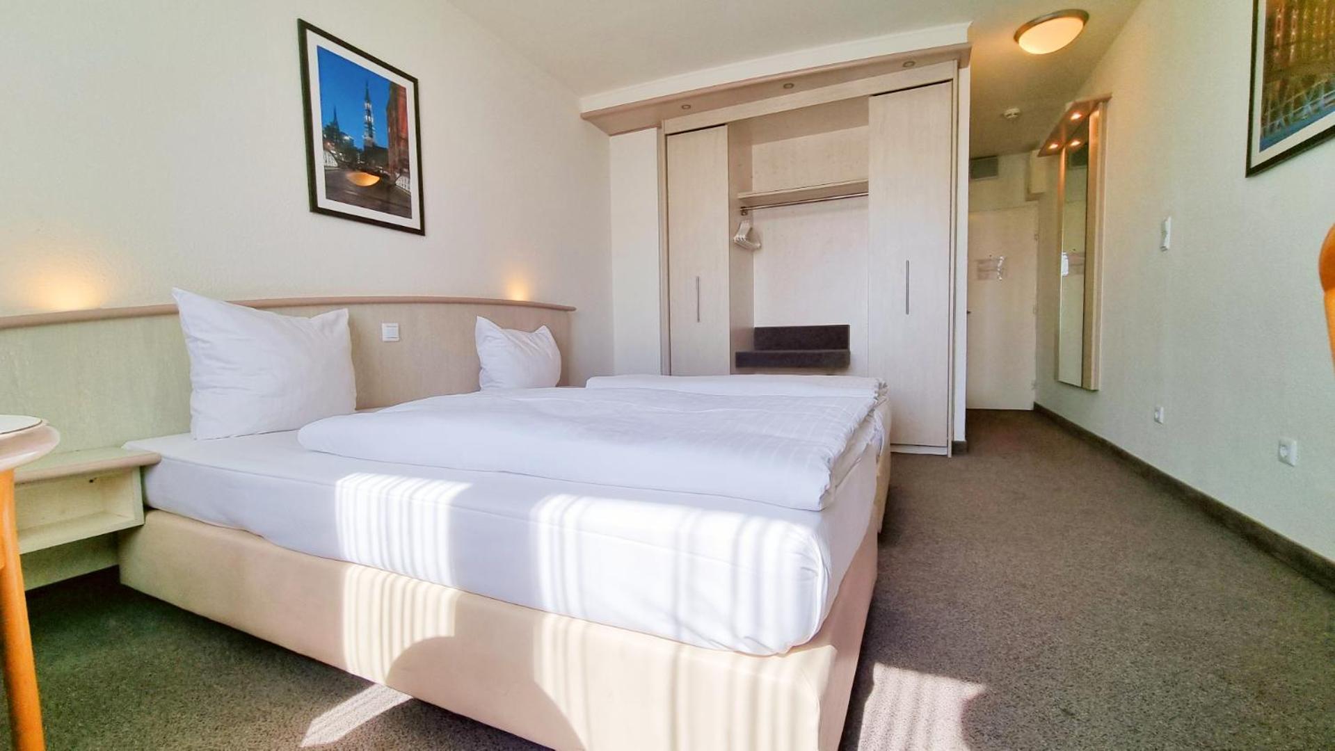 Panorama Und Boardinghaus Hotel 3*