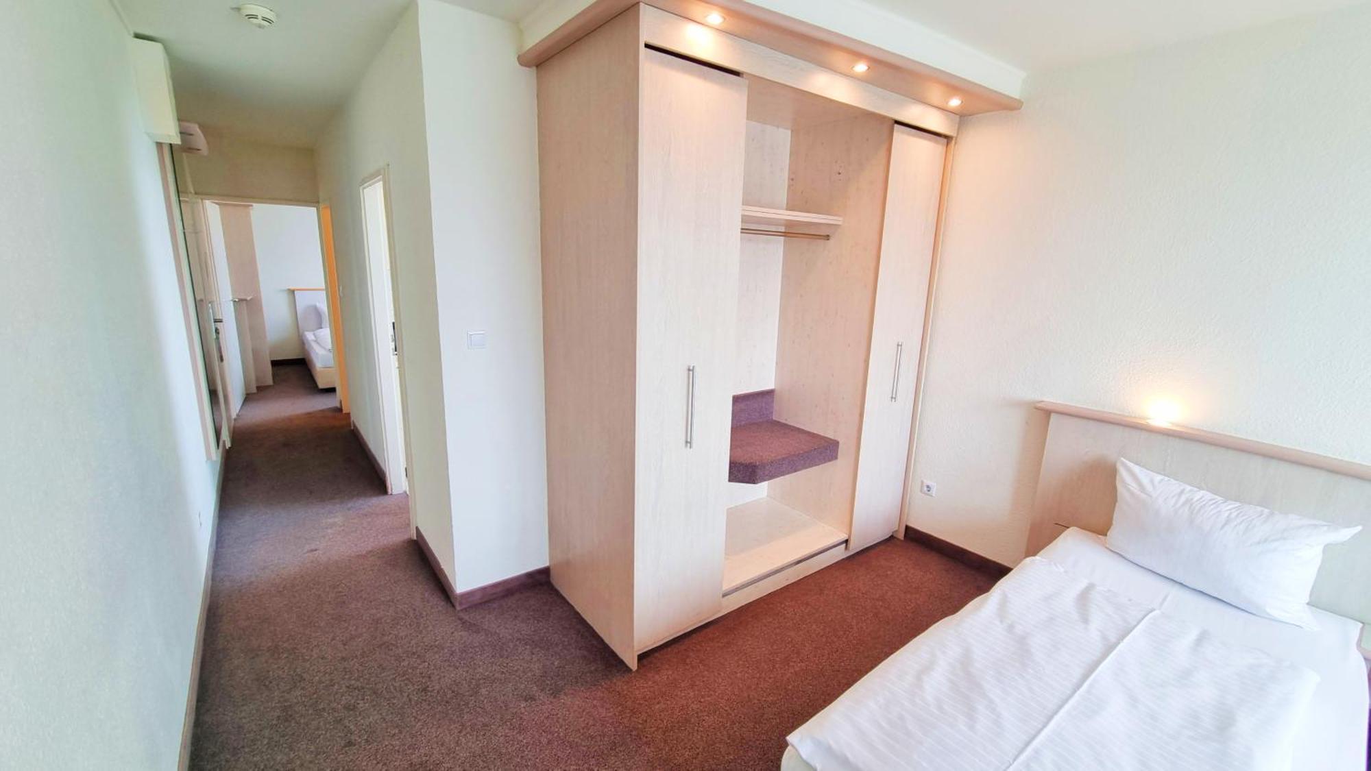 Hotel Panorama Und Boardinghaus 3*